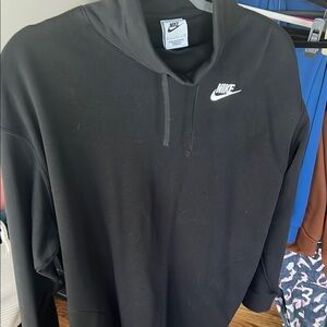 Nike Black Turtleneck Sweatshirt Versatile Design